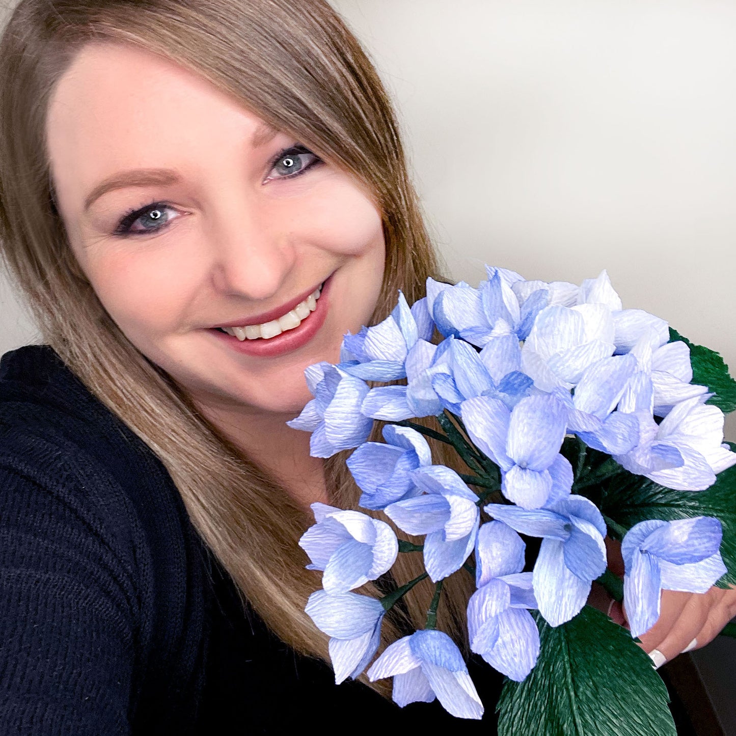 paper hydrangea tutorial | crepe paper hydrangea template | paper flower tutorial | diy paper flowers