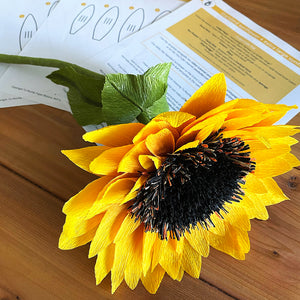 paper flower template | paper sunflower template | paper flower tutorial | how to make paper flowers | how to make paper sunflowers | crepe paper flowers | diy paper sunflowers
