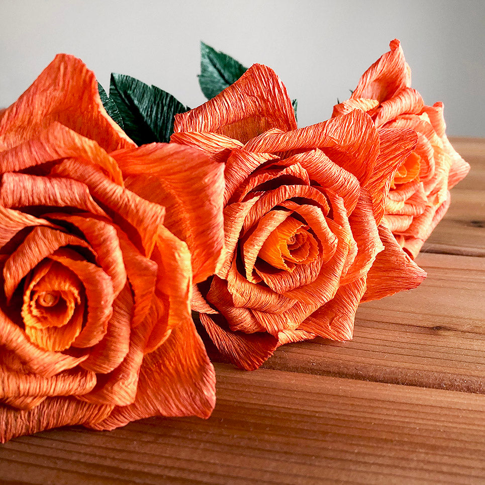 paper flower template | paper rose template | paper flower tutorial | how to make paper flowers | how to make paper roses | crepe paper flowers | diy paper rose